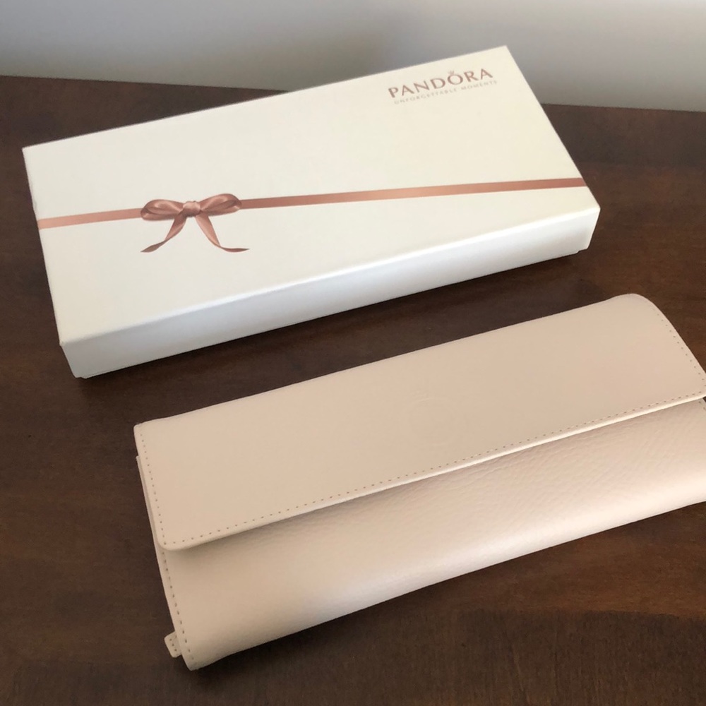 Pandora jewelry Travel wallet